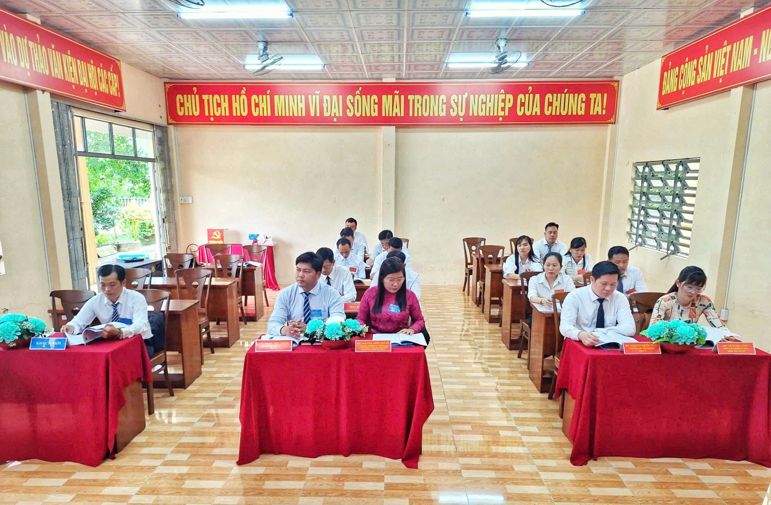 ĐẠI HỘI ĐẢNG VIÊN CHI BỘ TRUNG TÂM GDNN-GDTX LẦN THỨ III, NHIỆM KỲ 2025-2030